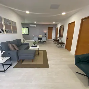 By Salcedo Apartamento Santo Domingo