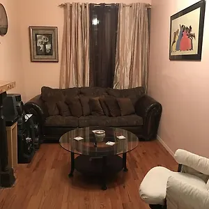 Apartment Macon Modern Brownstone