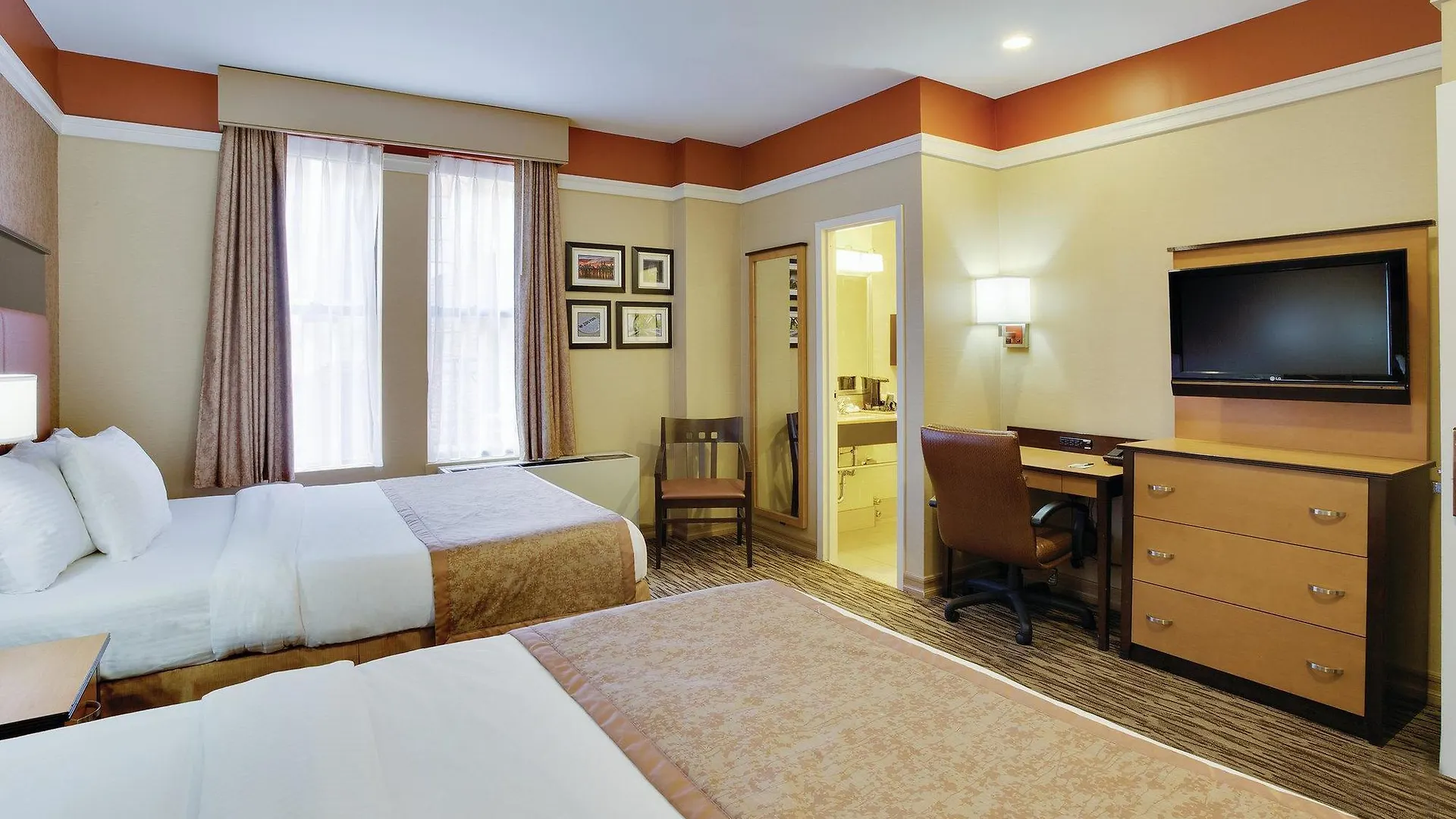 The Hotel At Fifth Avenue New York ABD